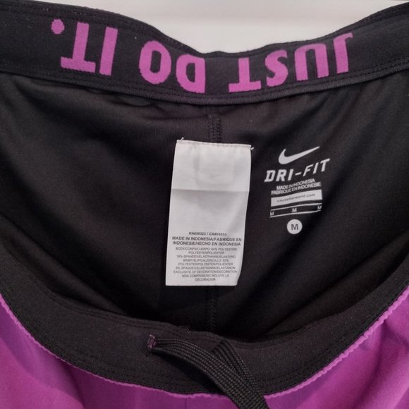 NIKE Women's Dri-fit magenta shorts, size M - Picture 7 of 8
